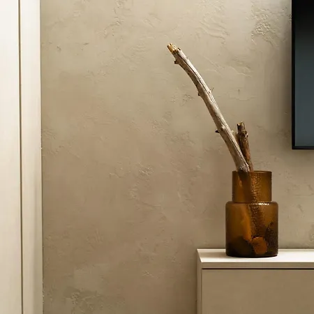 Silence Of Uzupis - Self Check In * Vilnius