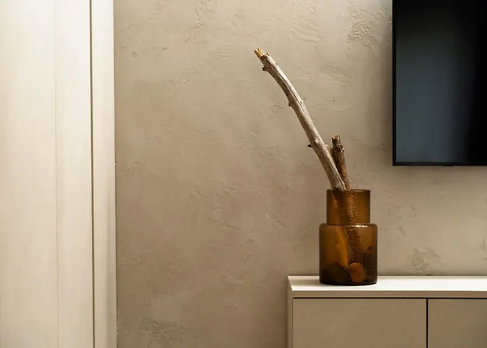 Silence Of Uzupis - Self Check In * Vilnius