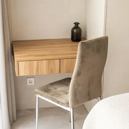 Silence Of Uzupis - Self Check In Appartement